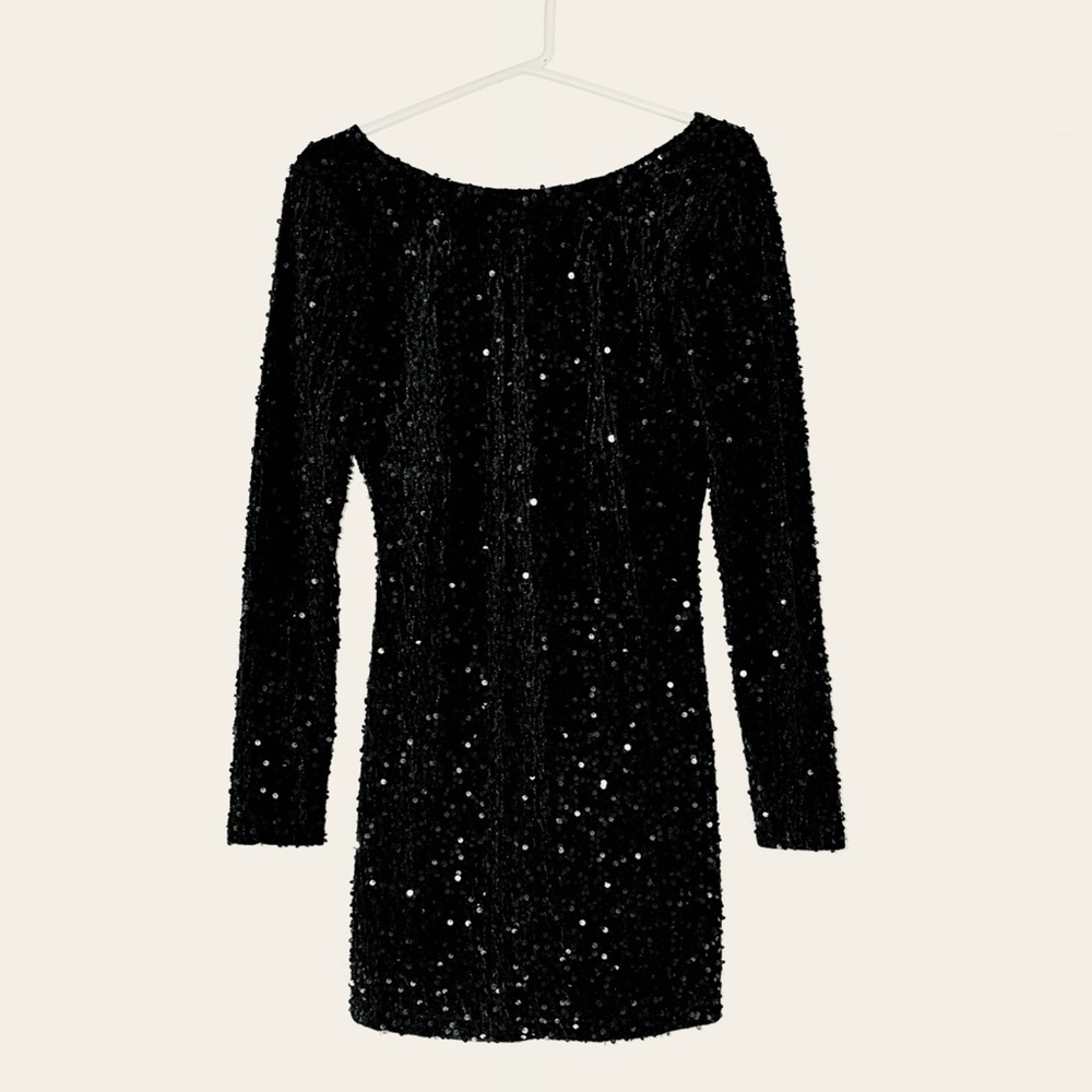 White Birch Black Sequin Long Sleeve Dress Size Medium